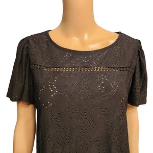 Black Ruffle Short Sleeve Eyelet Stretchy Blouse Size M